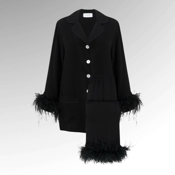 Sleeper Party Pajamas Set with Detachable Feathers in Black - Picture 3 of 5